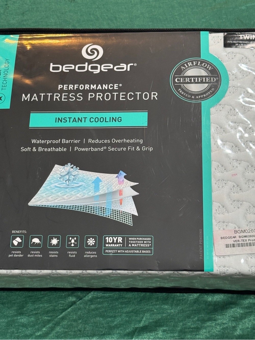 Bedgear Performance Instant Cooling Mattress Protector - White with Teal Trim